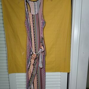 VENUS Vibrant Backless Maxi Dress